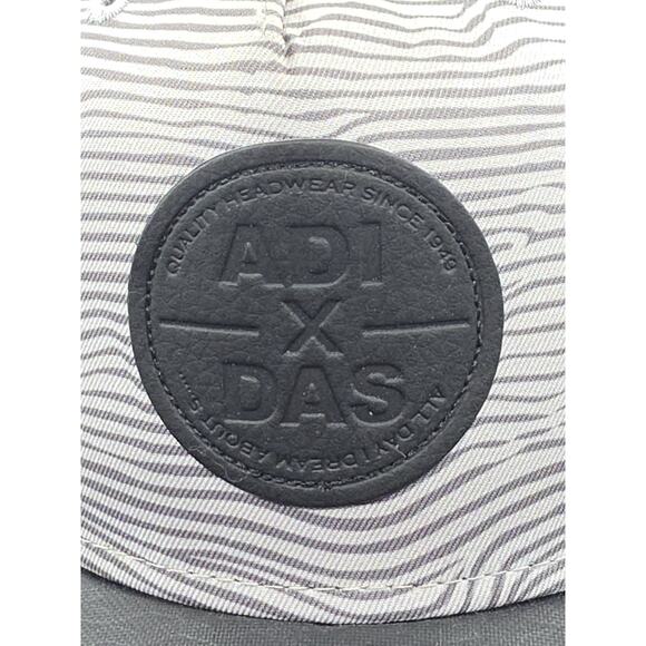 Adidas The Collection SnapBack Baseball Hat Cap Climalite Black‎ White Pocket - Picture 2 of 13